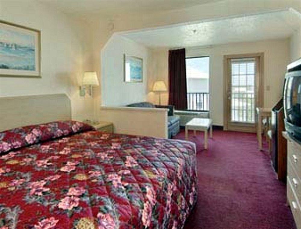 Quality Inn & Suites Miramar Beach Eksteriør bilde
