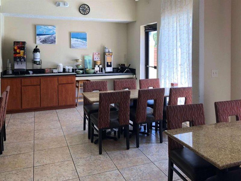 Quality Inn & Suites Miramar Beach Eksteriør bilde