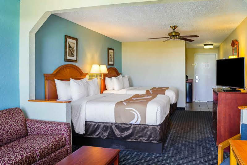 Quality Inn & Suites Miramar Beach Eksteriør bilde