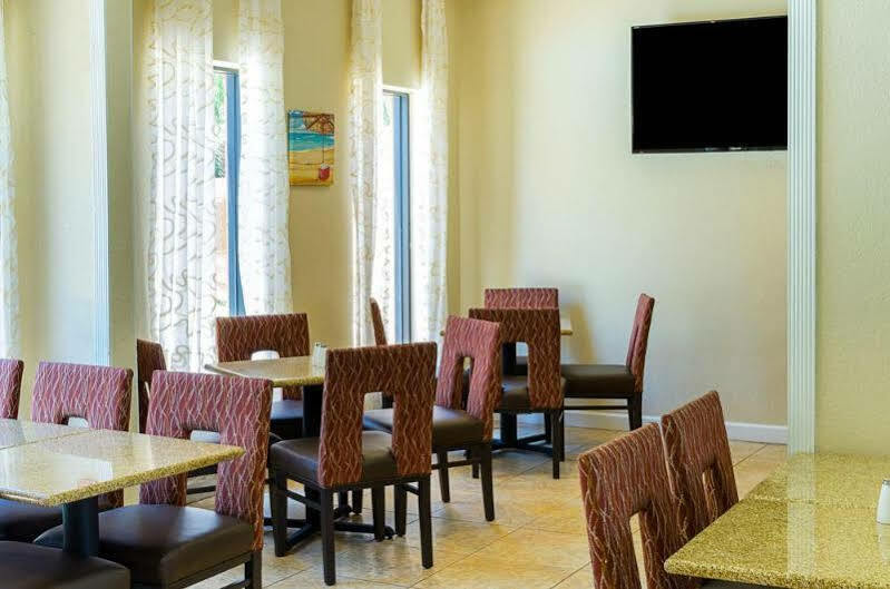 Quality Inn & Suites Miramar Beach Eksteriør bilde