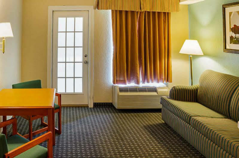 Quality Inn & Suites Miramar Beach Eksteriør bilde